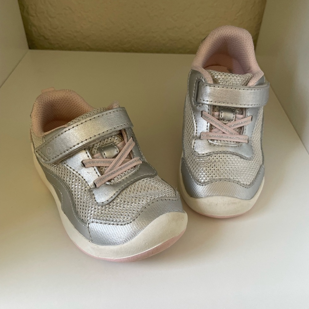 Stride Rite Winslow Sneaker Little Kid Size 6.5